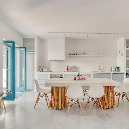 G&k Blue House On Agia Anargyroi Beach,