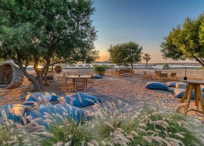 G&k Blue House On Agia Anargyroi Beach, Semesterbostad