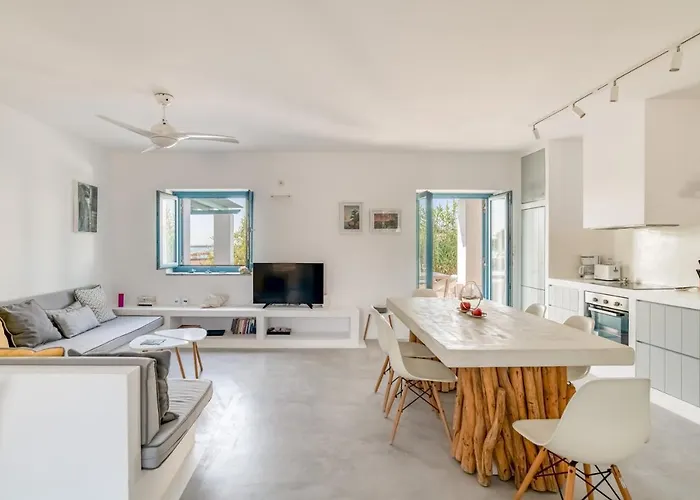 G&k Blue House On Agia Anargyroi Beach, Semesterbostad