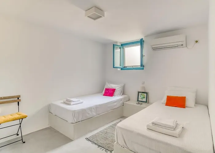 G&k Blue House On Agia Anargyroi Beach,